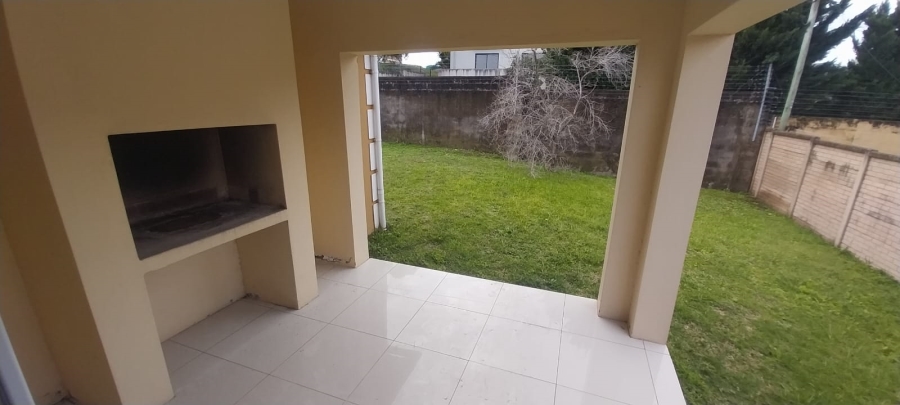 3 Bedroom Property for Sale in Beacon Bay North Eastern Cape
